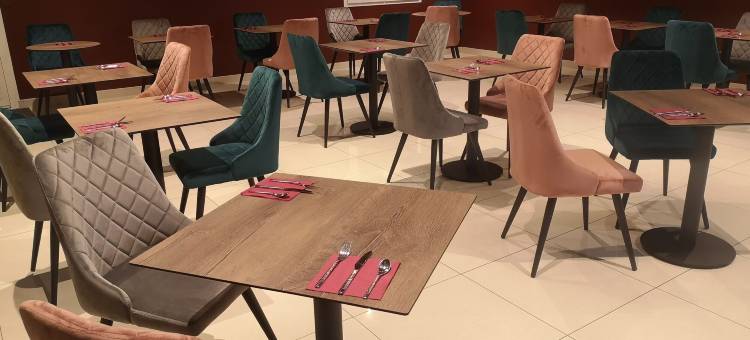 贝斯特韦斯特波城莱斯卡尔机场酒店& SPA(Best Western Hotel  Spa Pau Lescar Aeroport)图片