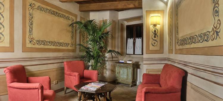 帕拉佐·维维亚尼·蒙特格里多尔福城堡(Palazzo Viviani Castello di Montegridolfo)图片