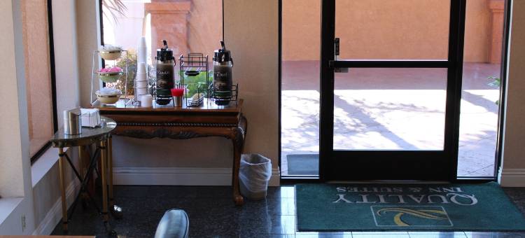 欧申赛德凯艺套房酒店-近彭德尔顿营(Quality Inn & Suites Oceanside Near Camp Pendleton)图片