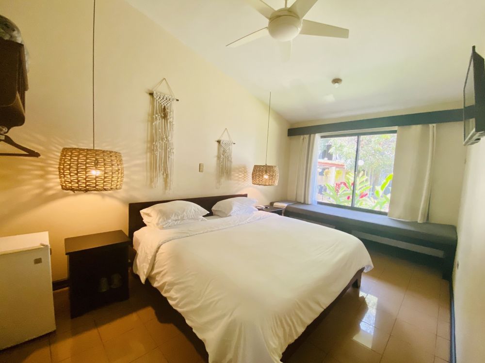 Hotel Mango AirportOver view