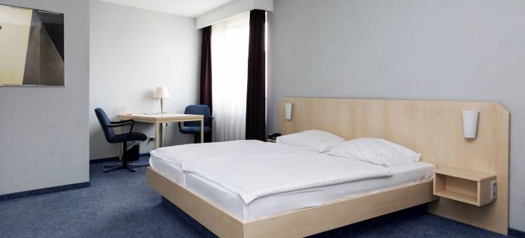 梅兰海伦巴德萨那桑拿酒店(Hotel Meran Hallenbad & Sauna)图片