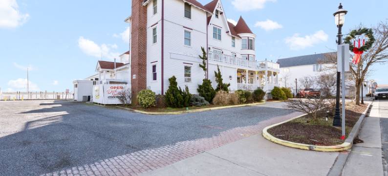 海湾酒馆酒店及码头(Tavern on the Bay Hotel - Frank Sinatra Suite)图片