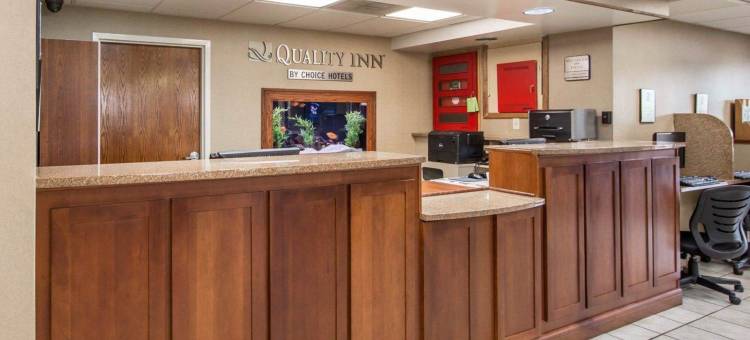 米尔钱特车道凯艺酒店(Quality Inn Merchants Drive)图片