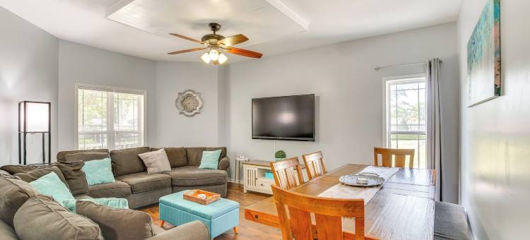 沃伦斯堡之家，靠近市中心！(Warrensburg Home, Close to Downtown!)图片