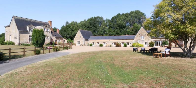 勒洛吉斯德普瓦利尔(Logis de Poëllier)图片