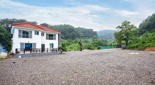 Gyeongju Palms Pension Hotel Overview