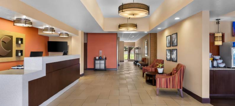 克洛维斯 - 弗雷斯诺舒适套房(Comfort Suites Clovis - Fresno)图片