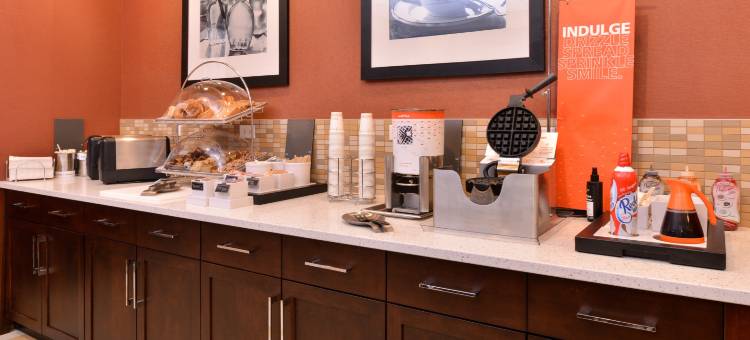 波茨坦欢朋酒店(Hampton Inn Potsdam)图片