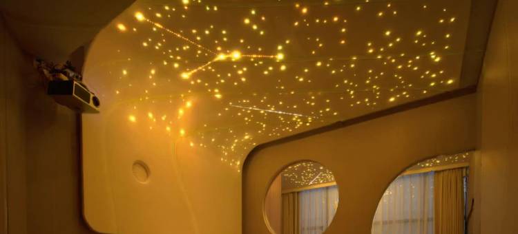 若尔盖云上玥星空智控民宿酒店图片