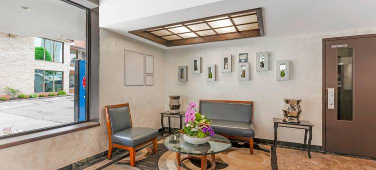 瀑布景观品质酒店(Quality Hotel Fallsview Cascade)图片