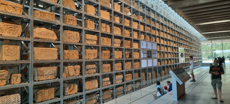 Villa near Les Etangs de Bages Lake图片