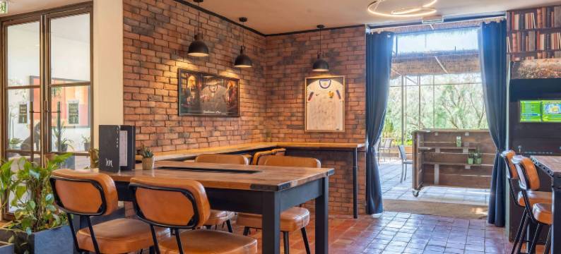 普罗旺斯地区艾克斯圣维多克山美居酒店(Hôtel Mercure Aix-en-Provence Sainte-Victoire)图片