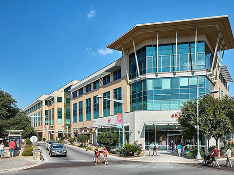 邻近Domain的家具齐全公寓