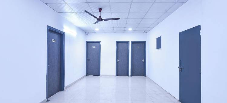 Fabhotel 郁金香萨罗韦尔18区(Fabhotel Tulip Sarover Sector 18)图片