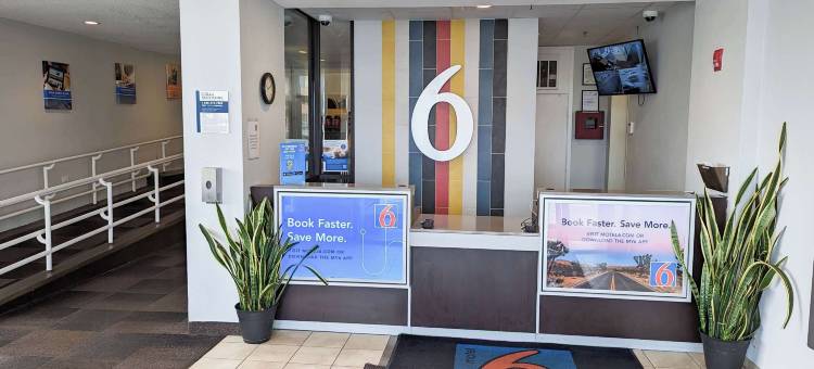 波士顿西 - 弗雷明汉6号汽车旅馆(Motel 6 Framingham, MA - Boston West)图片