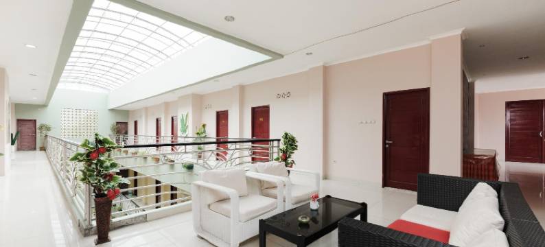 Urbanview Hotel Niraz Banjarmasin by RedDoorz图片