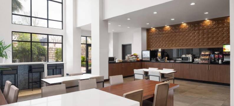 哈里肯/锡安国家公园蔚景温德姆酒店(Wingate by Wyndham Hurricane/Zion National Park)图片