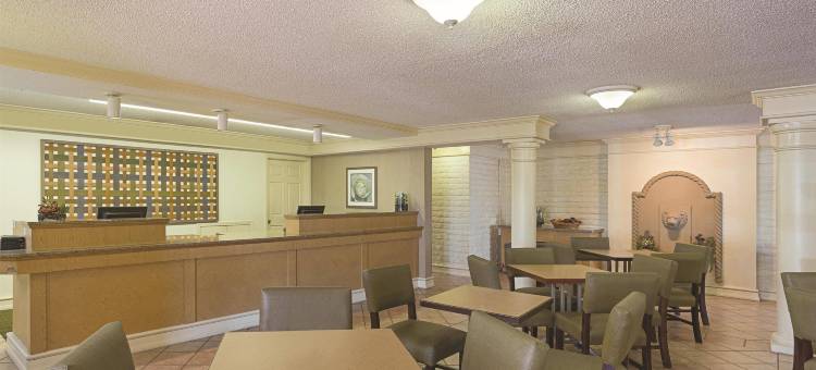 圣地亚哥丘拉维斯塔拉昆塔温德姆酒店(La Quinta Inn by Wyndham San Diego Chula Vista)图片