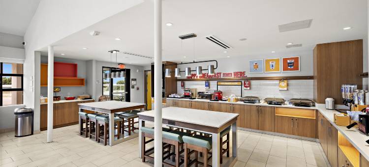 圣西蒙-坎布里亚希尔顿欢朋酒店(Hampton Inn by Hilton San Simeon Cambria)图片