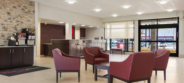 伊利红屋顶普拉斯套房酒店(Red Roof Inn Plus & Suites Erie)图片
