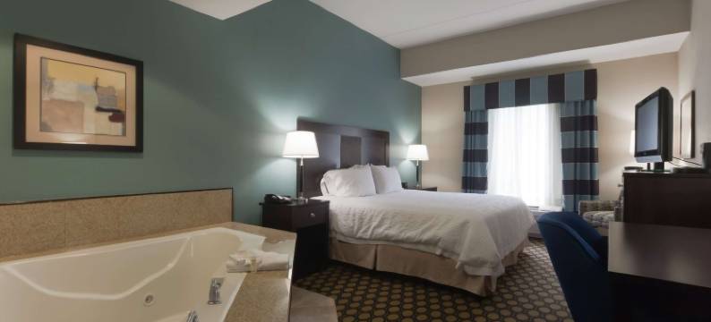 北不伦瑞克/新不伦瑞克欢朋酒店(Hampton Inn North Brunswick/New Brunswick)图片