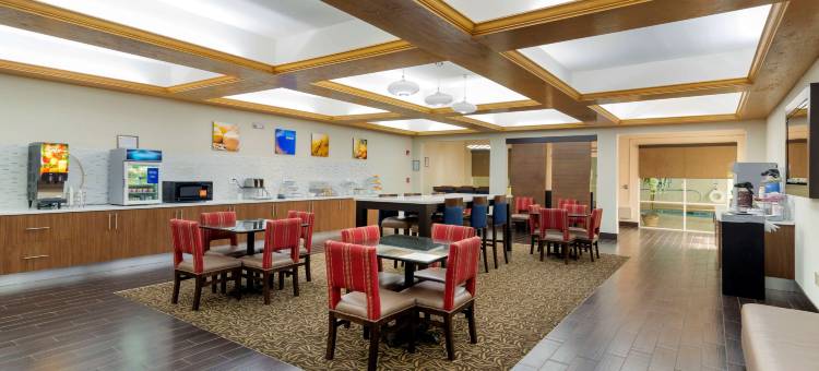 米利奇维尔舒适全套房酒店(Comfort Suites)图片