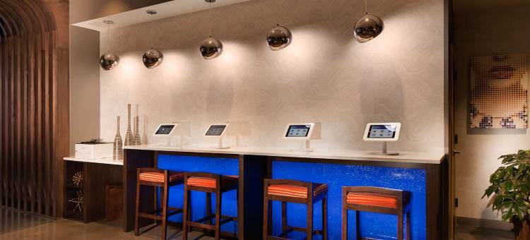 阿什维尔蓝岭山行车通道格洛酒店(GLo Best Western Asheville Tunnel Road)图片