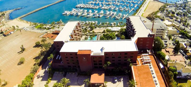 珊瑚码头酒店(Hotel Coral & Marina)图片