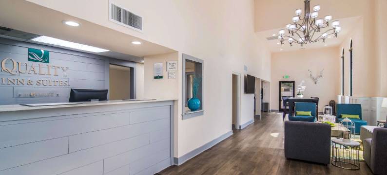 品质酒店及套房湖城(Quality Inn & Suites)图片