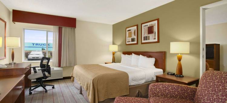 埃文斯维尔北-奥布斯坦温德姆呗盟套房酒店(Baymont by Wyndham Evansville North/Haubstadt)图片