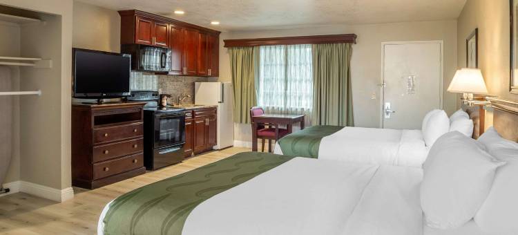埃尔卡洪圣地亚哥东凯艺套房酒店(Quality Inn & Suites El Cajon San Diego East)图片