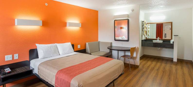 德克萨斯大草原城 - 六旗大道附近 6 号汽车旅馆(Motel 6 Grand Prairie, TX - Near Six Flags Drive)图片