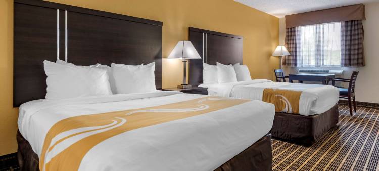 品质套房酒店(Quality Inn & Suites Warren)图片