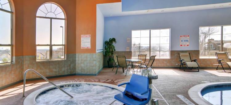 沃思湖舒适套房酒店(Comfort Suites Lake Worth)图片