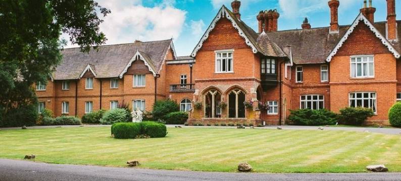 奥德里斯伍德酒店(Audleys Wood Hotel, Basingstoke)图片