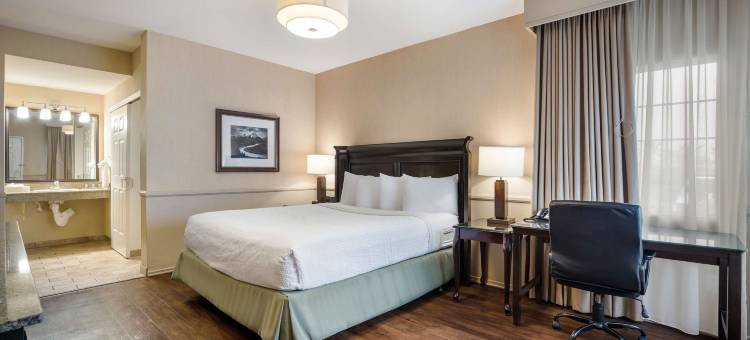 科罗娜贝斯特韦斯特套房酒店(Best Western Corona Hotel  Suites)图片