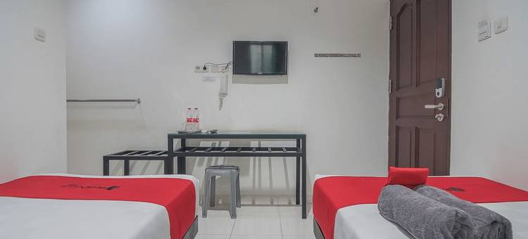 红多兹酒店-近巴淡岛纳格雅城市布道2号(RedDoorz near Nagoya Citywalk Batam 2)图片