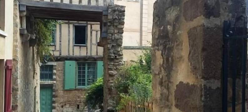 瑞莱斯圣帕维公寓酒店(Petite Maison Romantique au Calme, Cœur Historique, Vue Ville et Jardin)图片