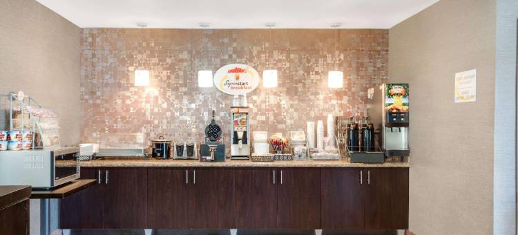 科图拉速8酒店(Super 8 by Wyndham Cotulla TX)图片