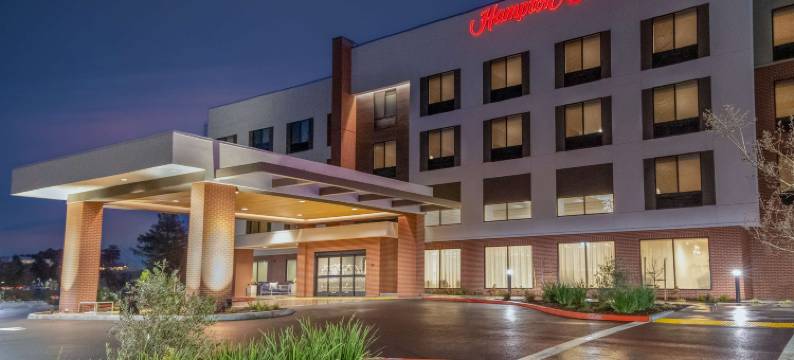 欢朋旅馆和套房圣罗莎索诺玛葡萄酒乡(Hampton Inn & Suites by Hilton Santa Rosa Sonoma Wine Country)图片