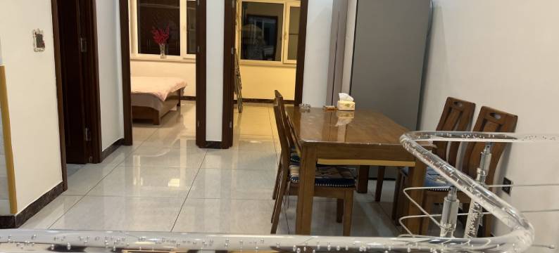 房东卖江鱼的小鹤公寓(繁荣街分店)图片