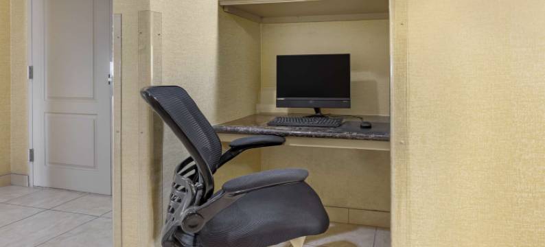 富兰克林市中心贝斯特韦斯特套房酒店(Best Western Franklin Town Center Hotel  Suites)图片