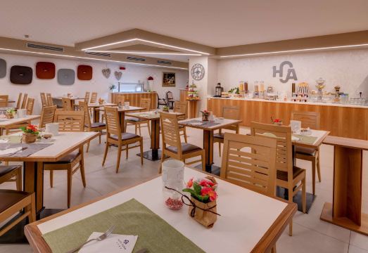 Best Western Hotel Adige Hotel Overview