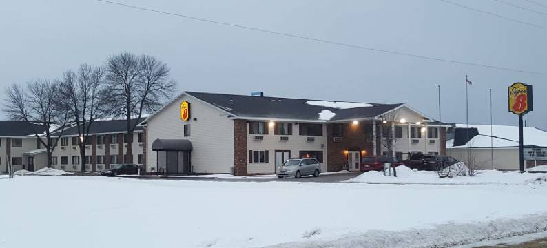 史蒂文斯角地区速8酒店(Super 8 by Wyndham Plover Stevens Point Area)图片