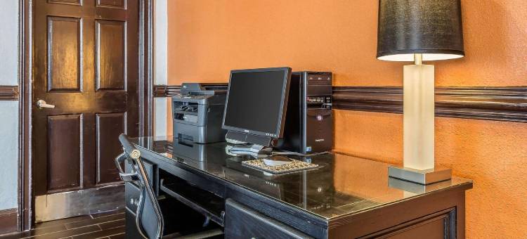 福赛斯凯艺酒店，近乔治亚州公共安全培训中心(Quality Inn Forsyth Near GA Public Safety Training Center)图片