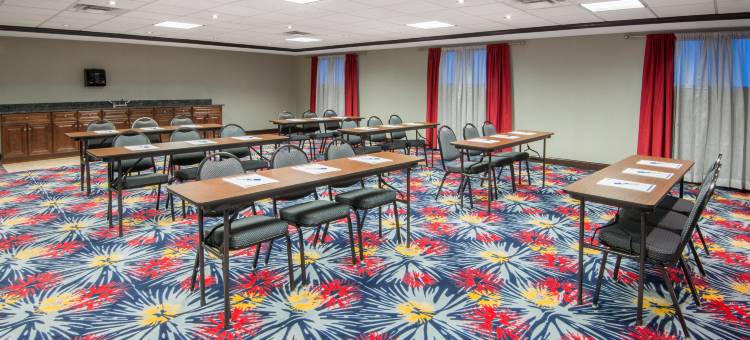 Holiday Inn Express 克利夫兰机场 - 布鲁克公园(Holiday Inn Express Cleveland Airport - Brook Park)图片