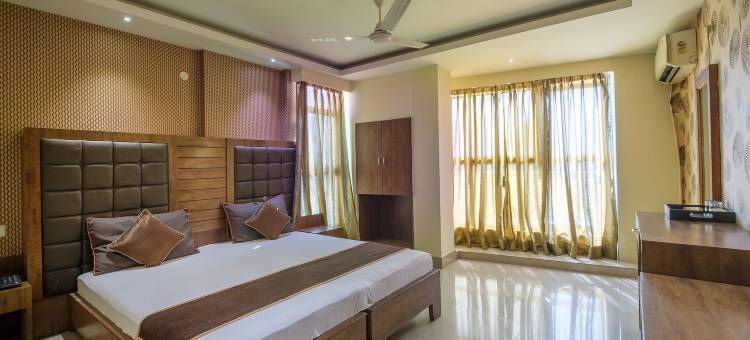 特雷布潮流帕尼尔宫酒店(Parnil Palace)图片