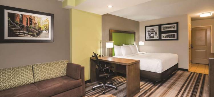 布鲁克林中心拉昆塔温德姆套房酒店(La Quinta Inn & Suites by Wyndham Brooklyn Central)图片