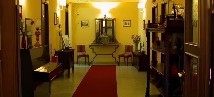 拉可乐吉亚塔旅馆(La Collegiata Guest House)图片
