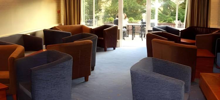 The Oaklands Hotel图片